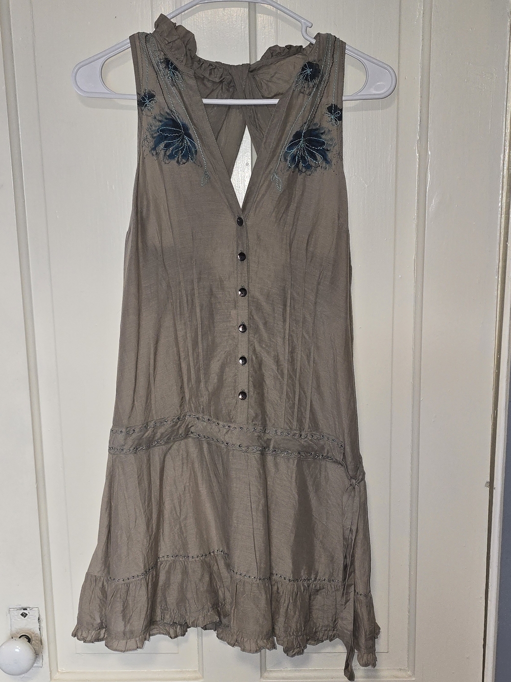Free People Rare Taupe Mini Dress with Drop Waist, Blue Floral Embroidery Size 4